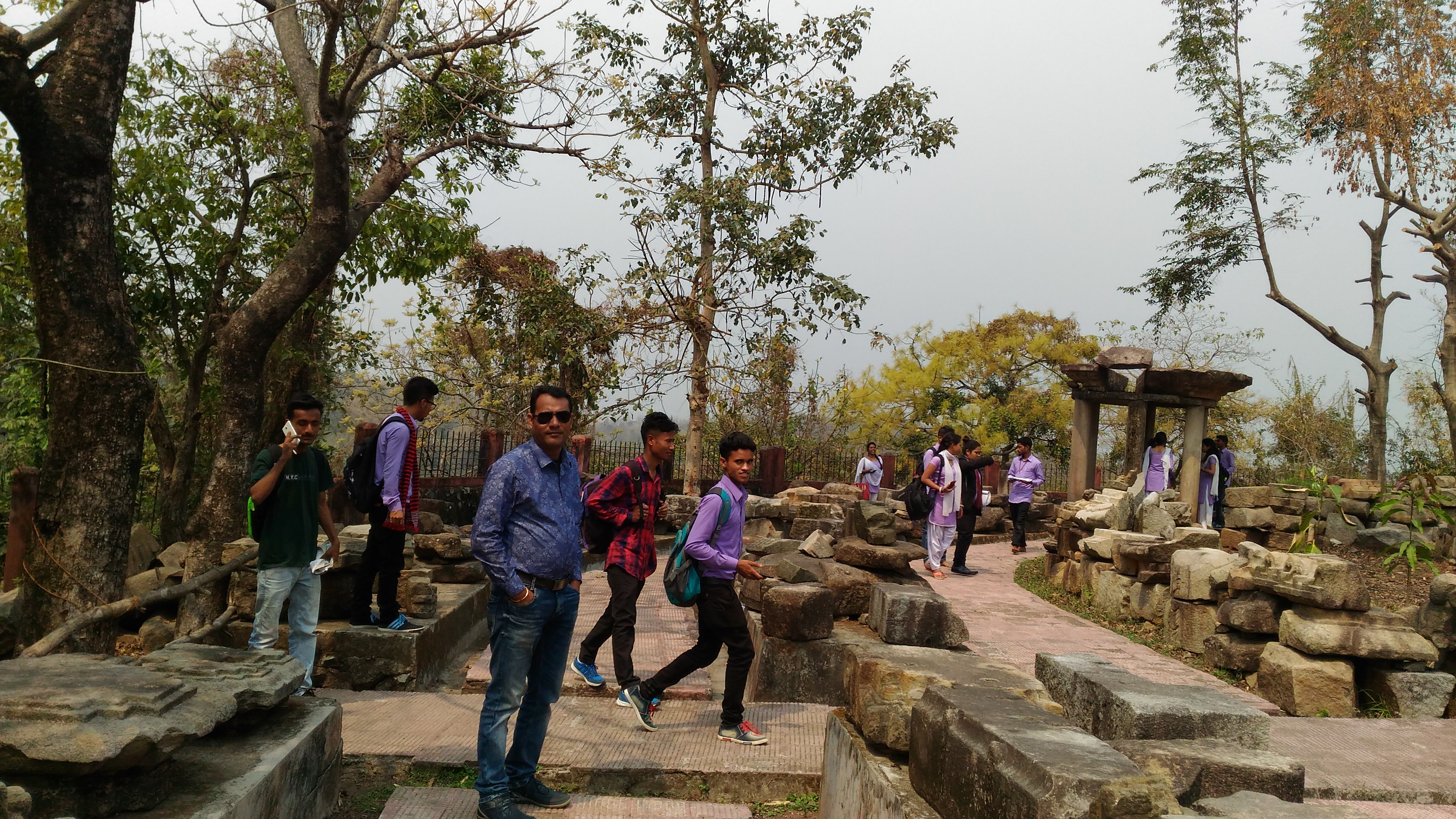 FIELD TRIPS FOR EXPERIENTIAL LEARNING